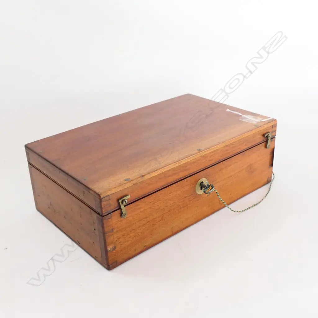 EARLY 20thC LACQUERED & ANODISED BRASS MONOCULAR MICROSCOPE, IN MAHOG FITTED CASE Image 1++